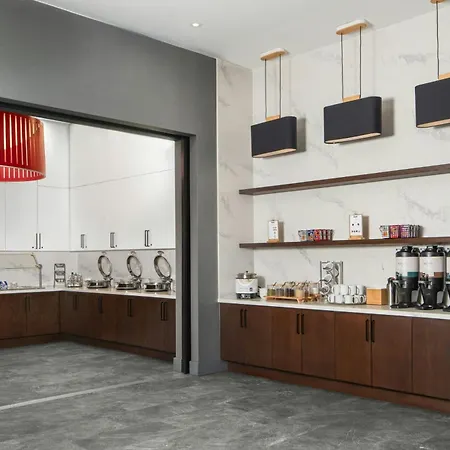 Residence Inn By Marriott Montreal Airport-2
